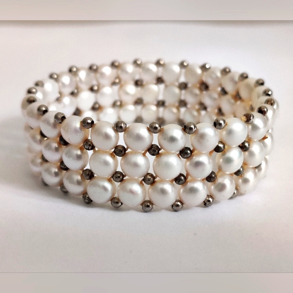 Genuine Three Row Freshwater Cultured Pearls Bracelet - Picture 5 of 14